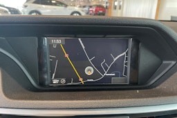 Harmaa Mercedes-Benz E 2012 kuva 19.