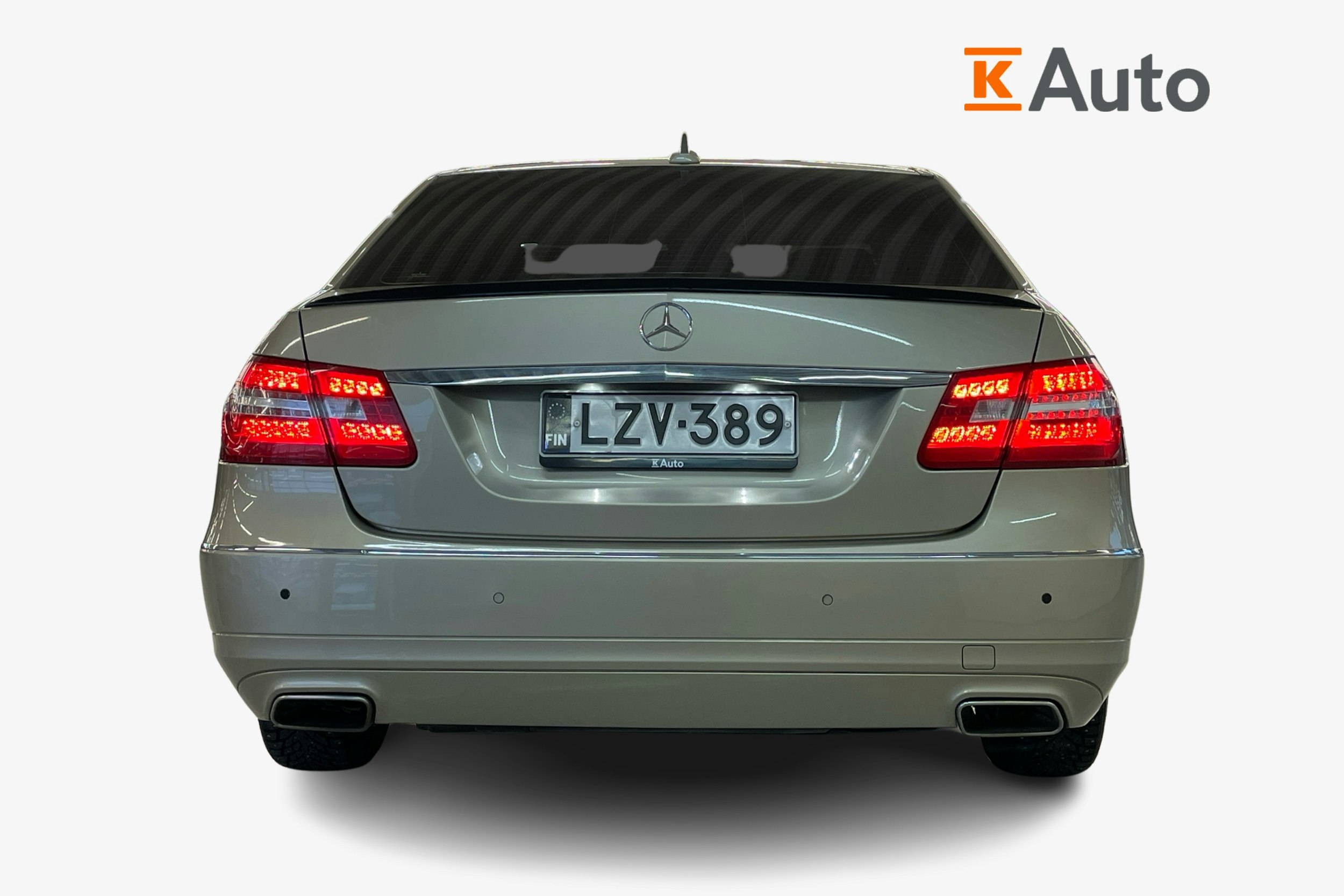 ruskea (beige) Mercedes-Benz E 2012 kuva 3.