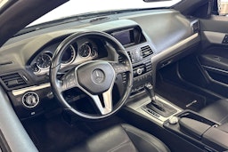 Musta Mercedes-Benz E 2012 kuva 7.
