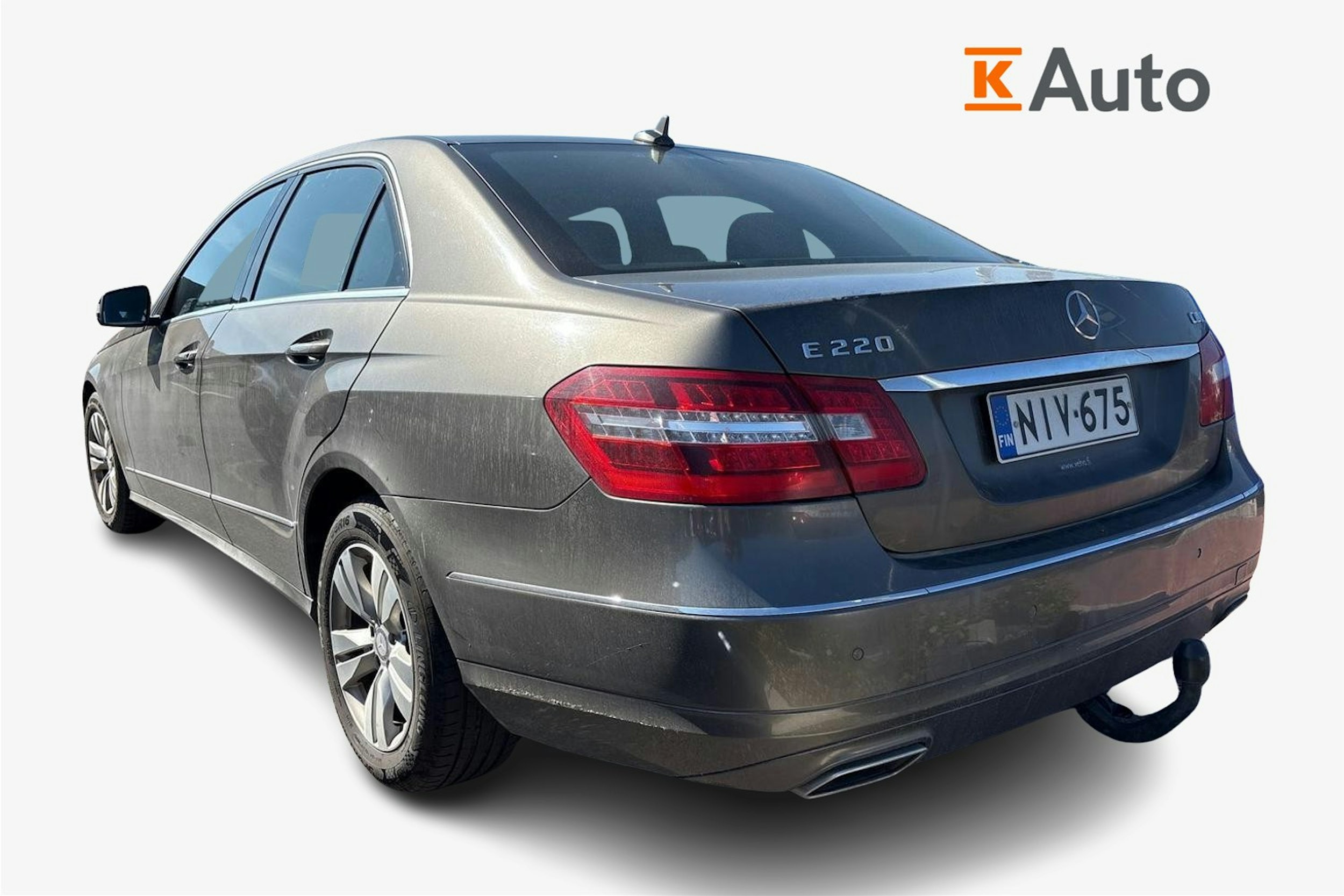 harmaa Mercedes-Benz E 2013 kuva 2.