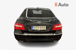 Musta Mercedes-Benz E 2012 kuva 3.