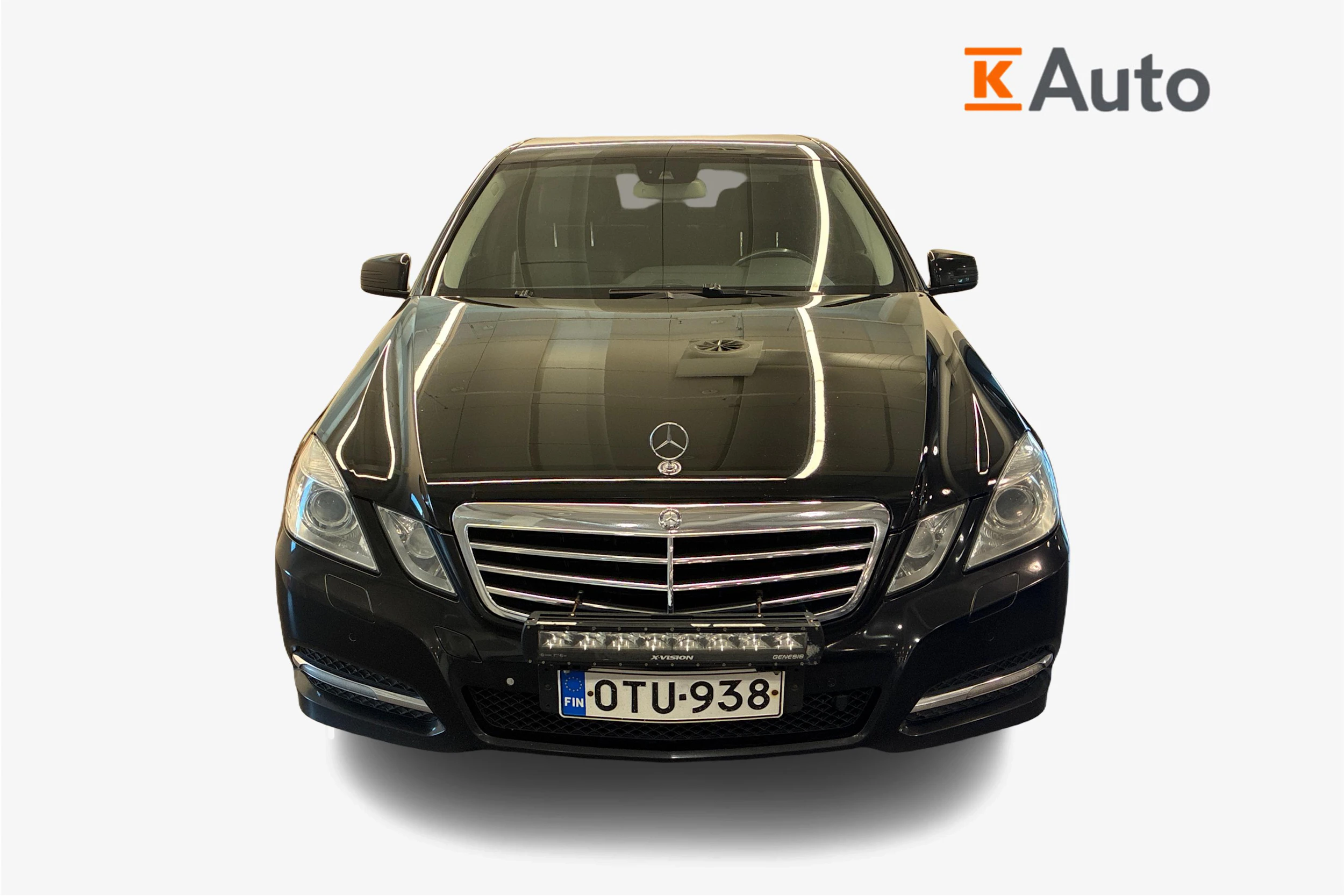 Musta Mercedes-Benz E 2012 kuva 4.