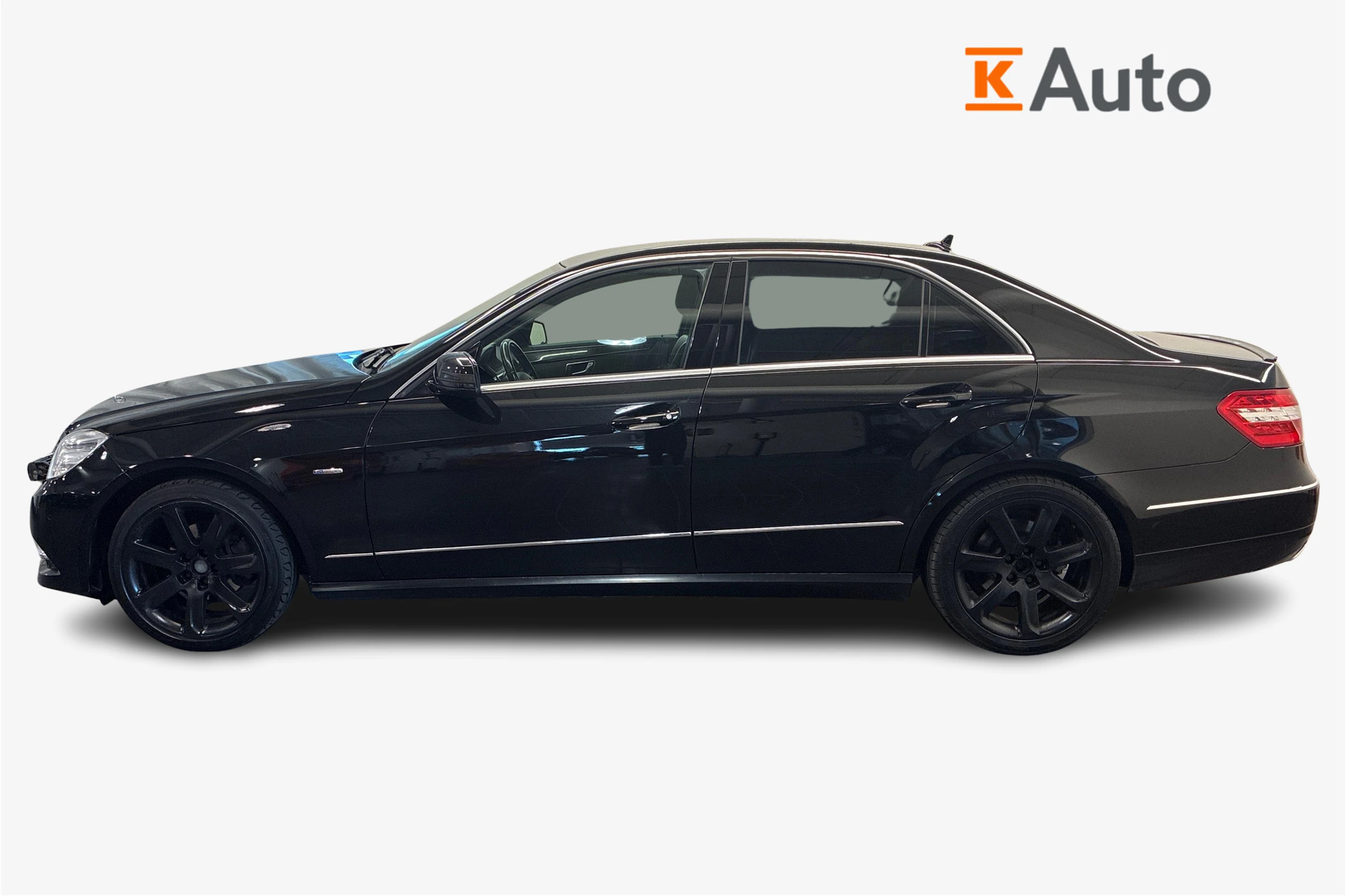 Musta Mercedes-Benz E 2012 kuva 5.