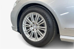 harmaa Mercedes-Benz E 2012 kuva 9.