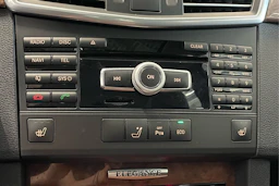 harmaa Mercedes-Benz E 2012 kuva 21.