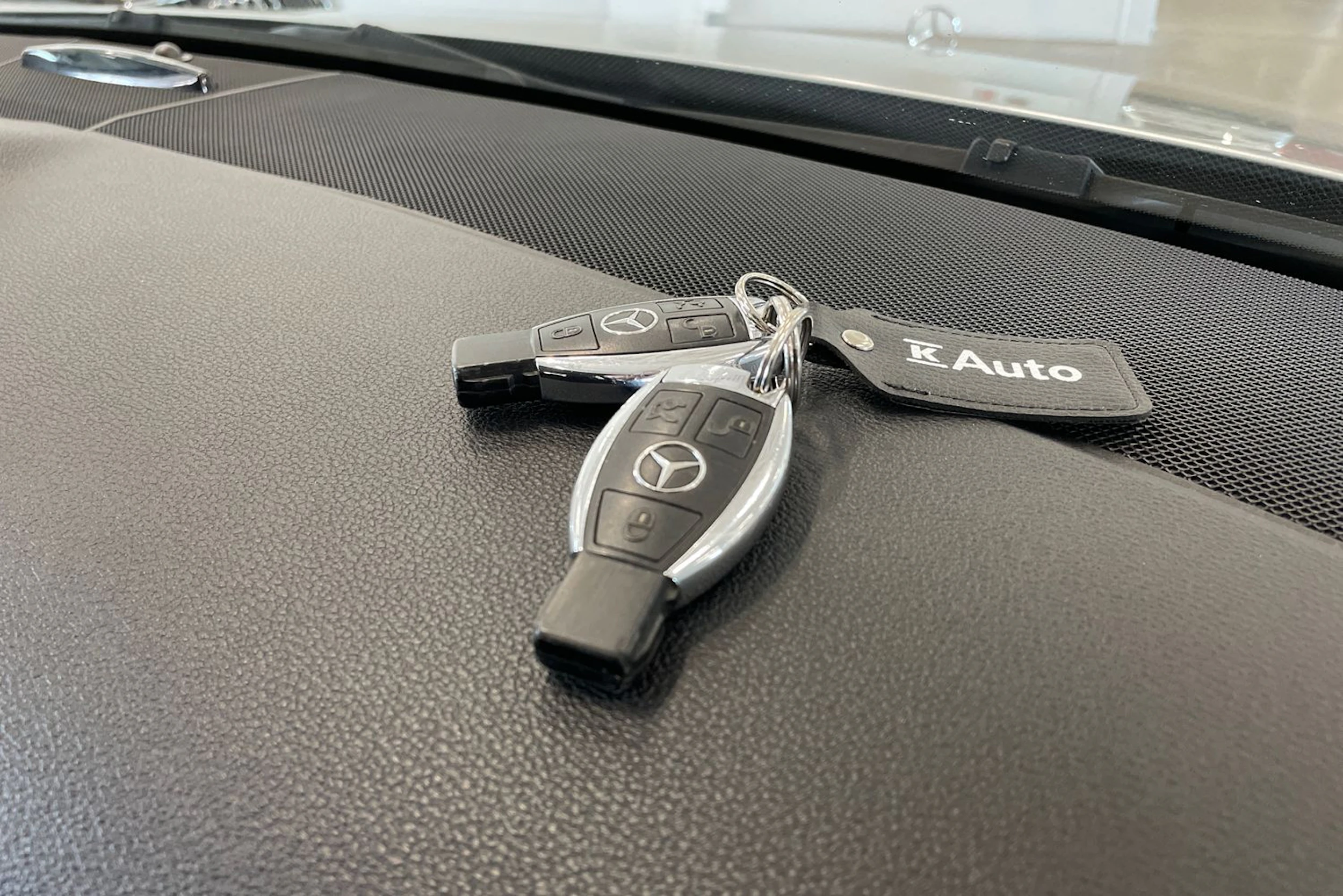 harmaa Mercedes-Benz E 2012 kuva 32.