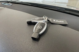 harmaa Mercedes-Benz E 2012 kuva 32.
