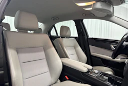 ruskea (beige) Mercedes-Benz E 2012 kuva 12.