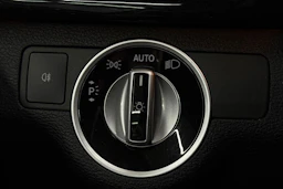ruskea (beige) Mercedes-Benz E 2012 kuva 21.