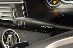 ruskea (beige) Mercedes-Benz E 2012 kuva 22.