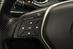 ruskea (beige) Mercedes-Benz E 2012 kuva 23.