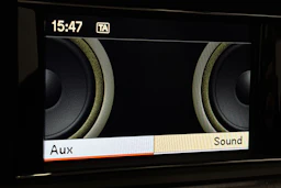 ruskea (beige) Mercedes-Benz E 2012 kuva 26.