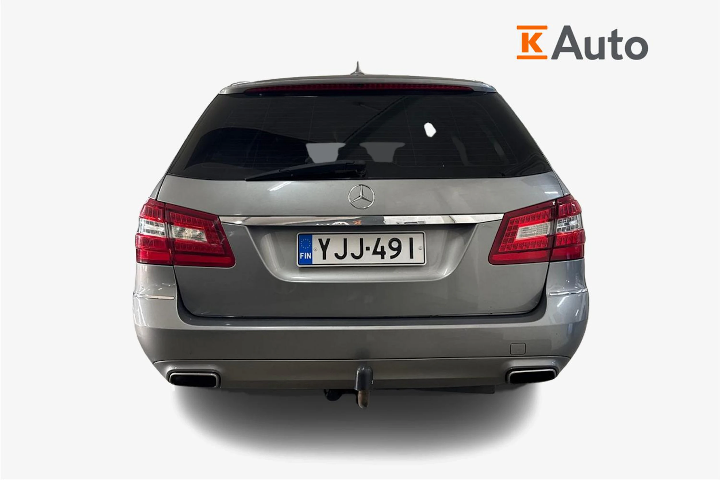 Harmaa Mercedes-Benz E 2012 kuva 3.