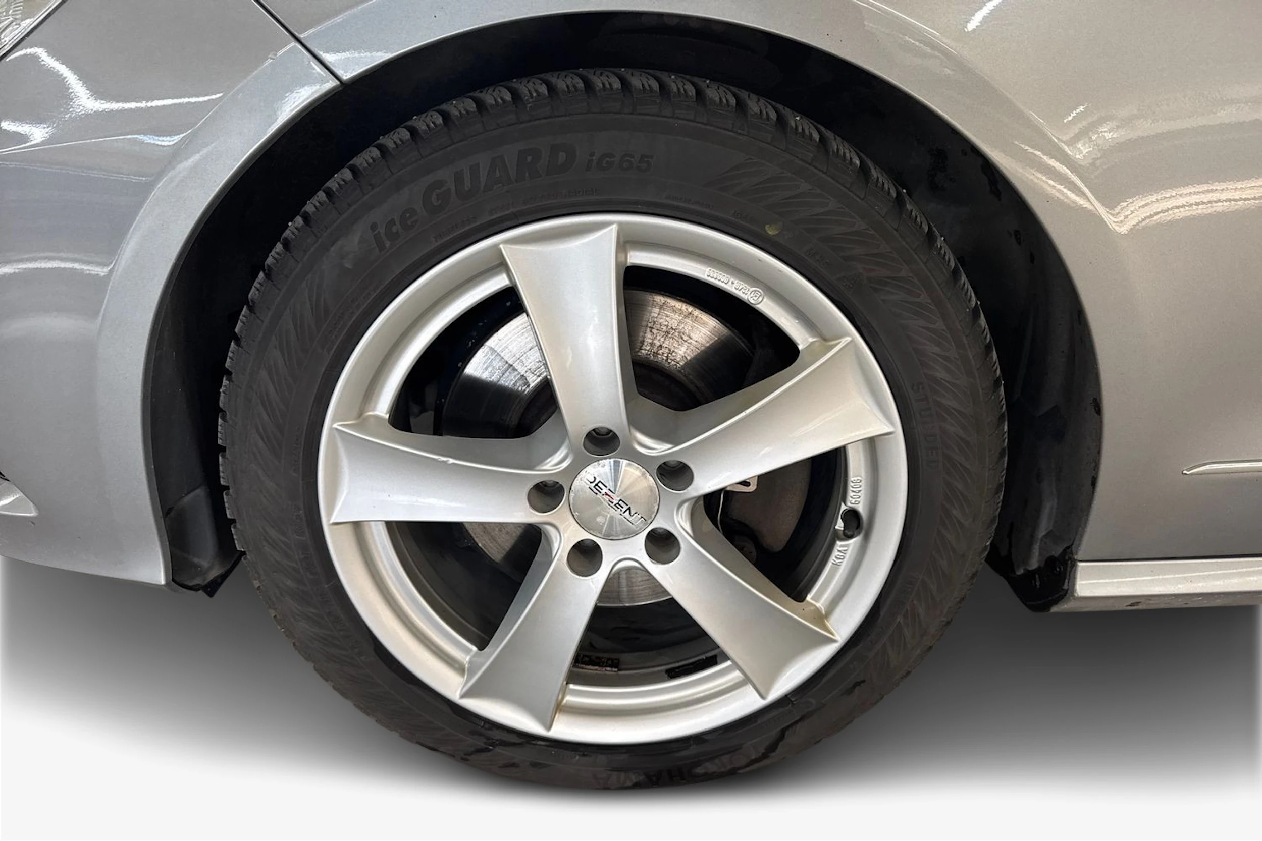 Harmaa Mercedes-Benz E 2012 kuva 9.