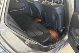 Harmaa Mercedes-Benz E 2012 kuva 19.