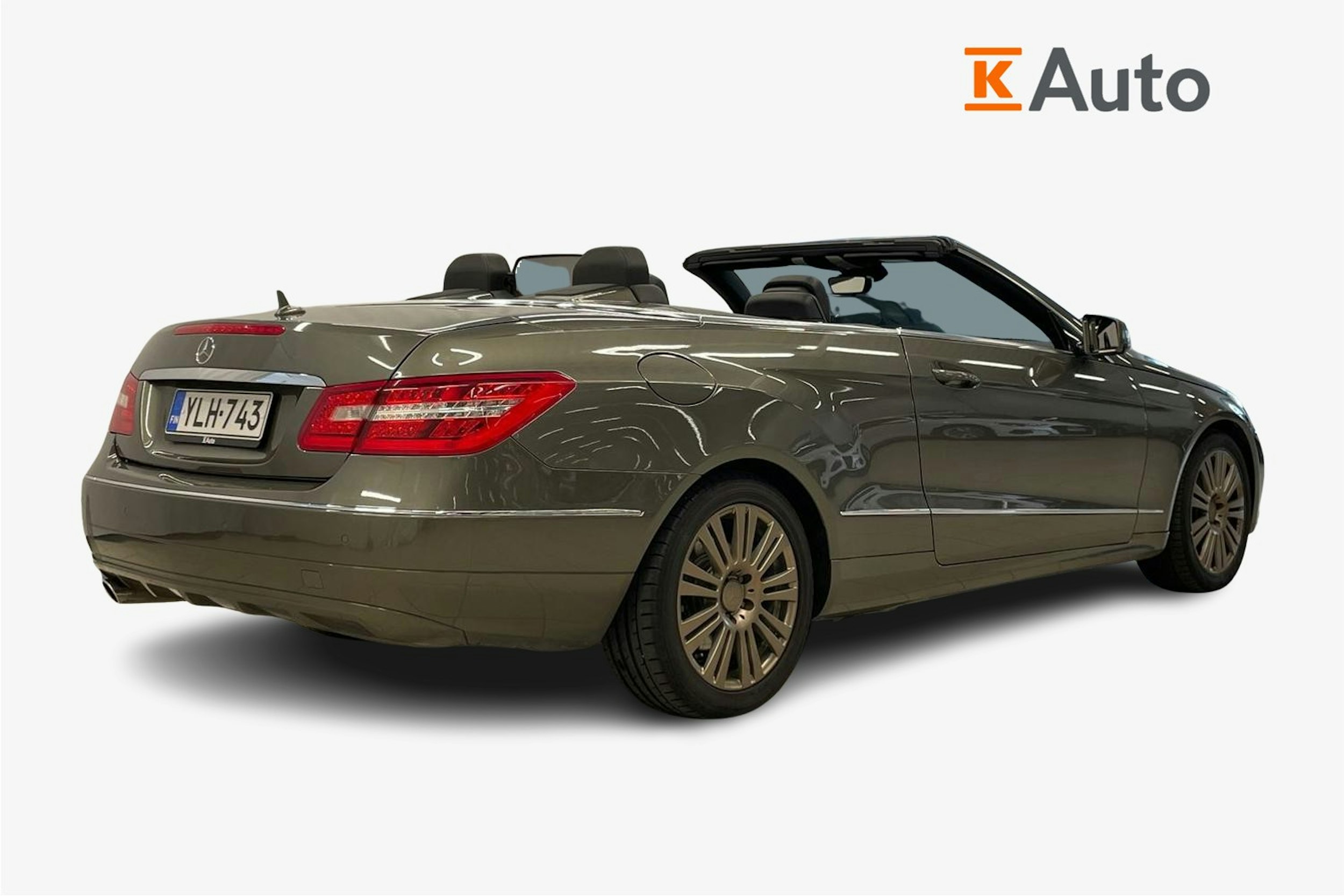 Harmaa Mercedes-Benz E 2012 kuva 2.