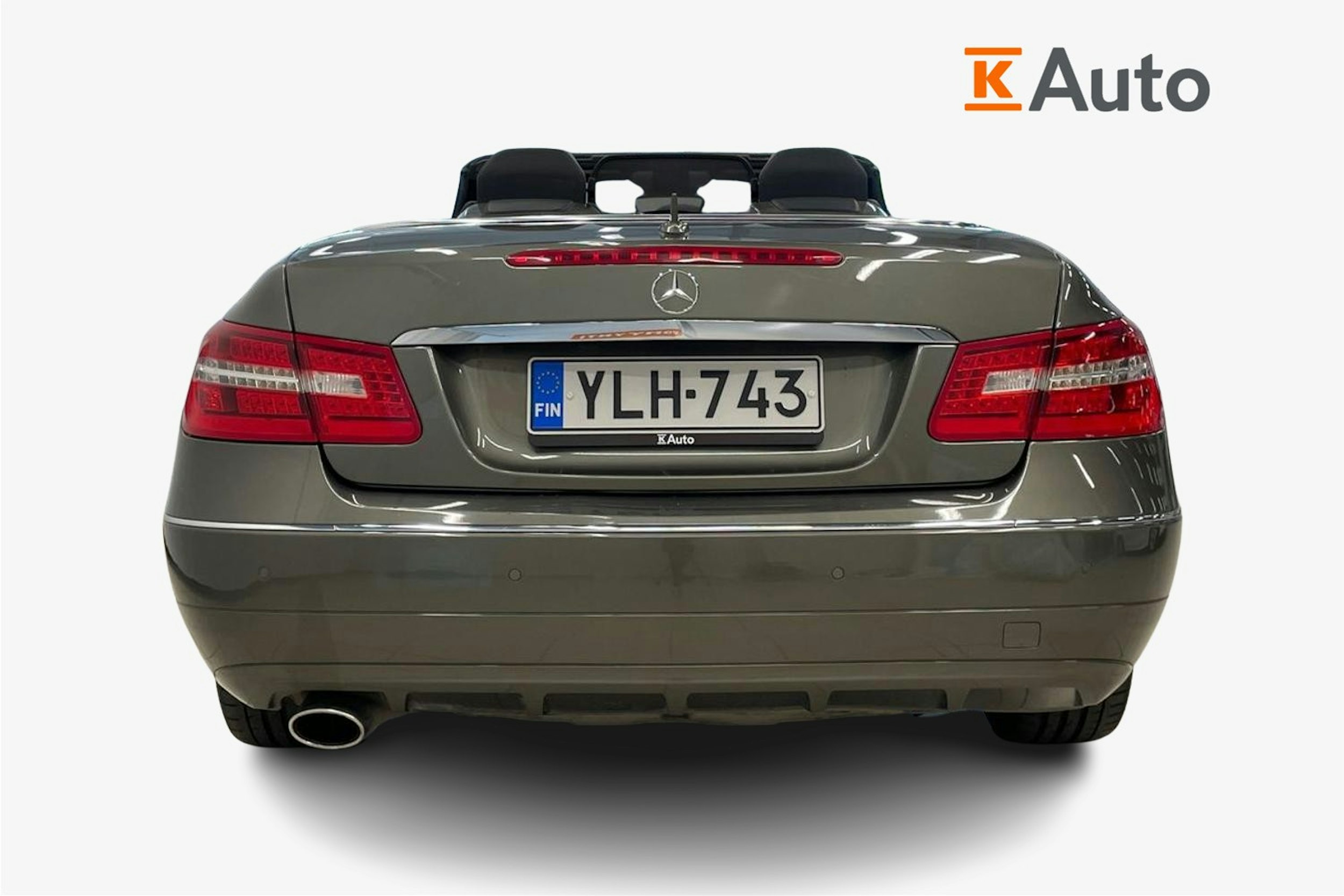 Harmaa Mercedes-Benz E 2012 kuva 3.