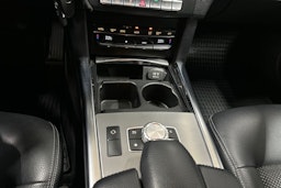 valkoinen Mercedes-Benz E 2013 kuva 21.