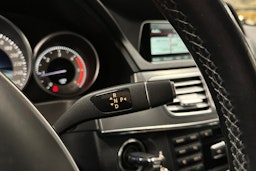 valkoinen Mercedes-Benz E 2013 kuva 27.