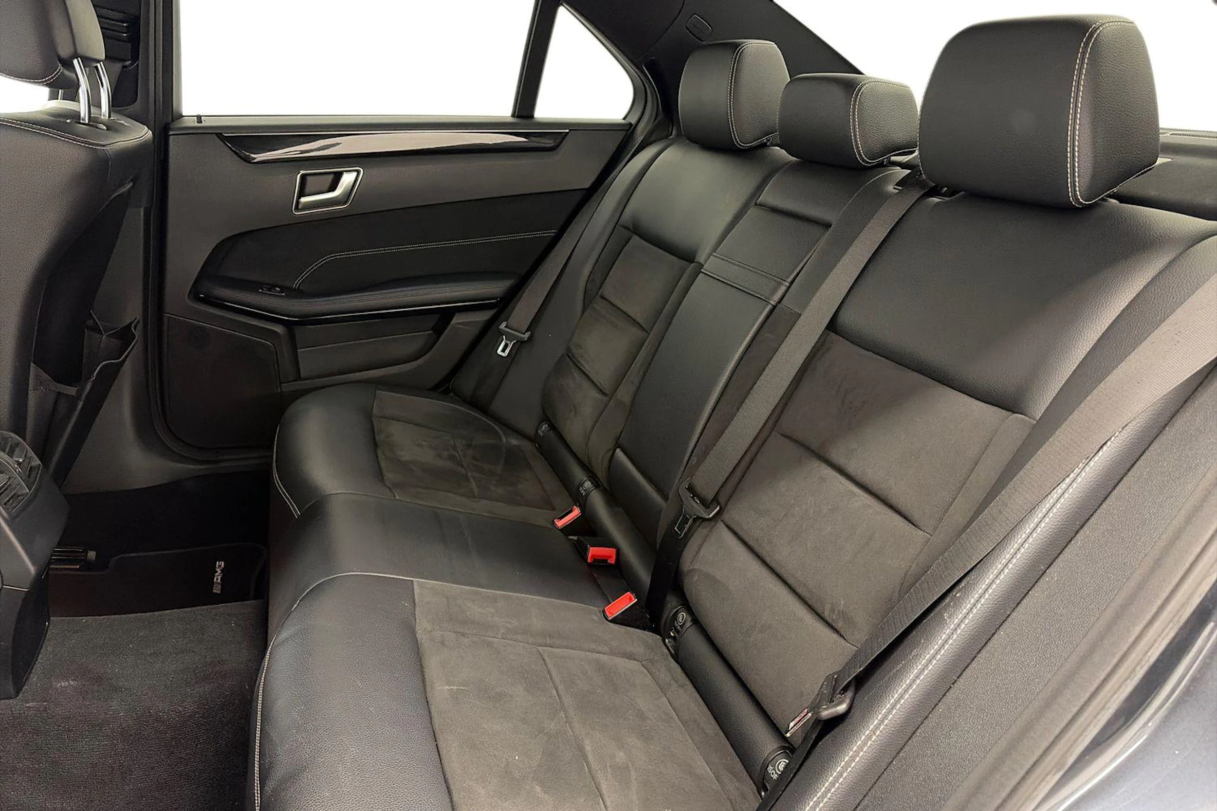 harmaa Mercedes-Benz E 2013 kuva 8.