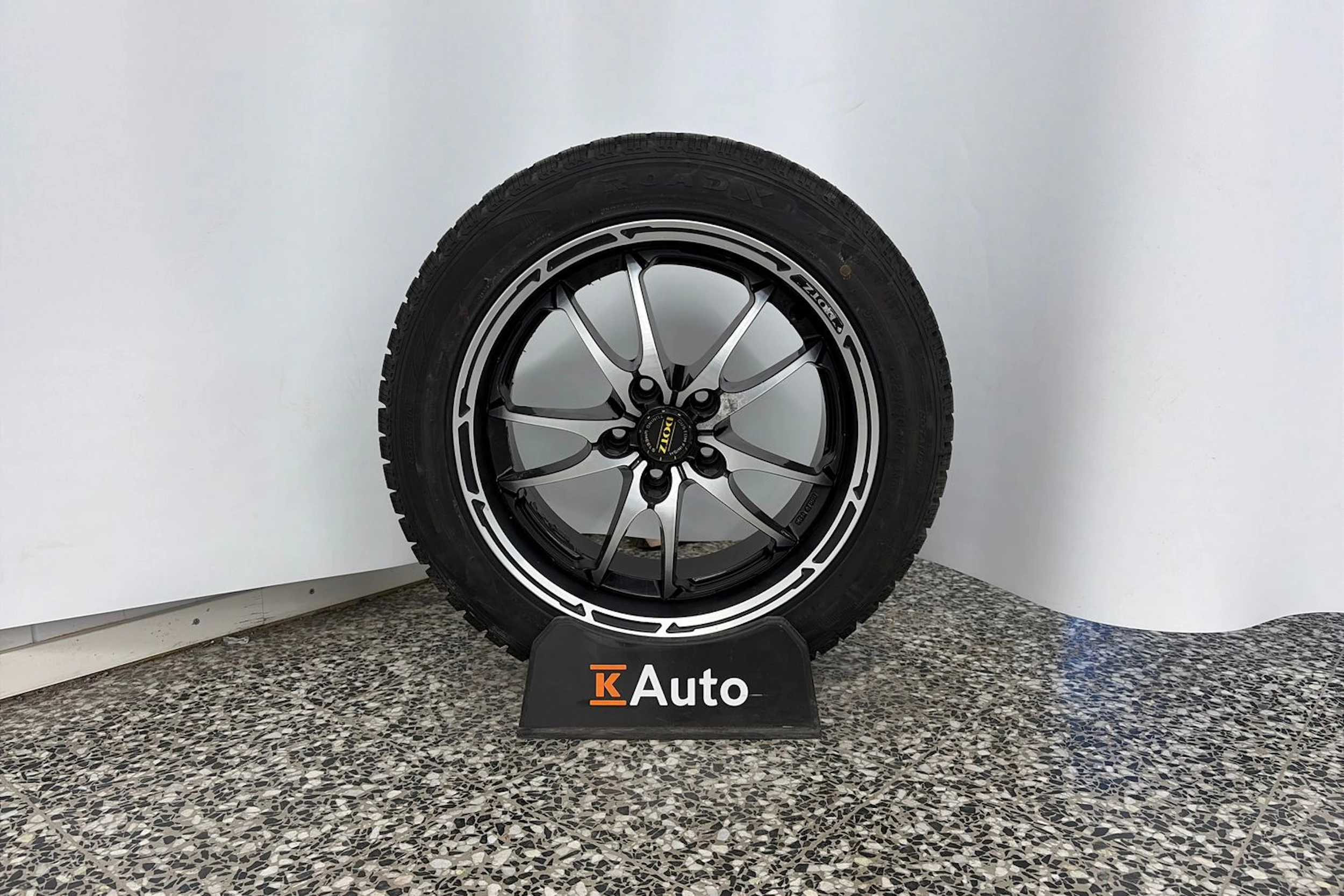 harmaa Mercedes-Benz E 2013 kuva 10.