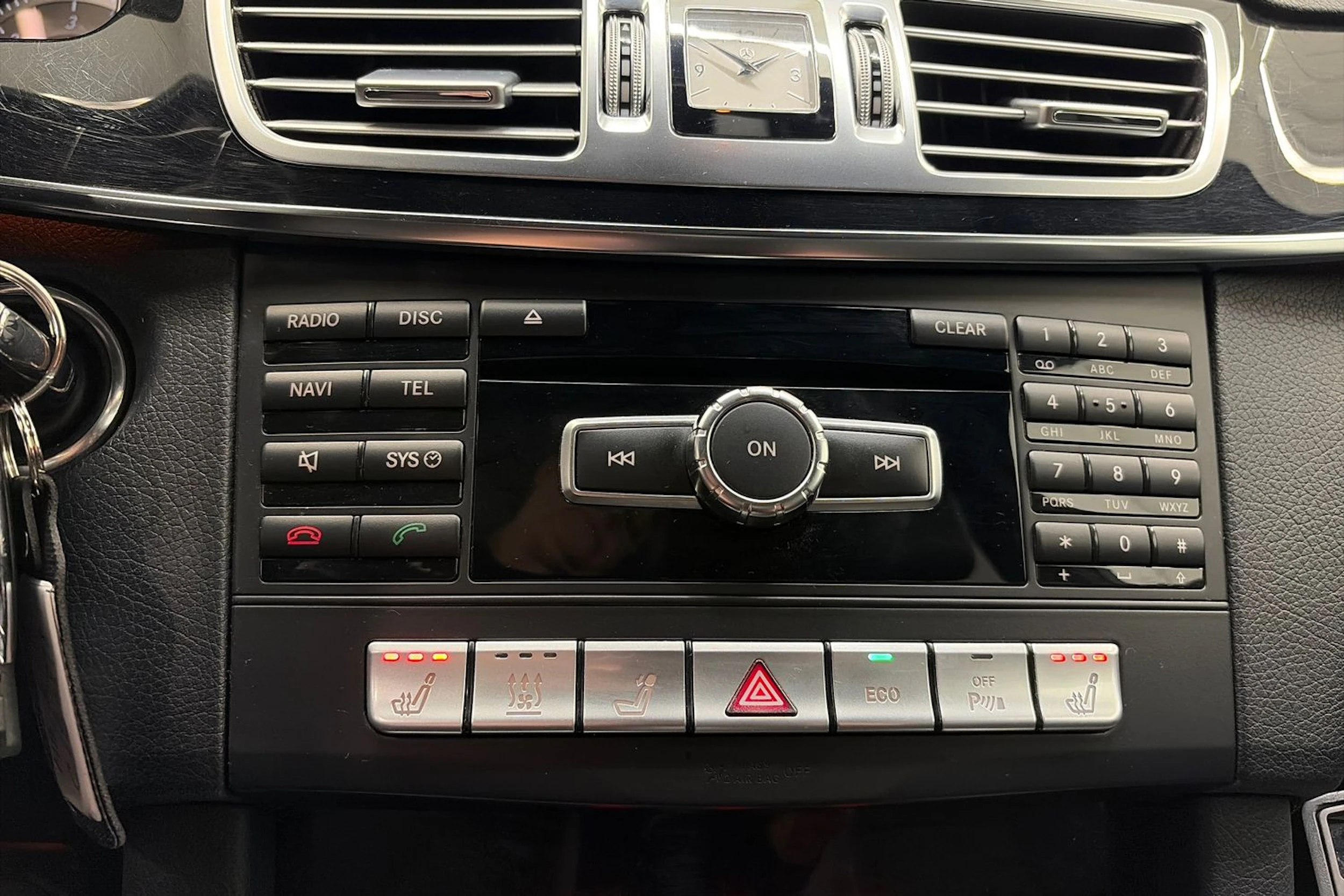 harmaa Mercedes-Benz E 2013 kuva 21.