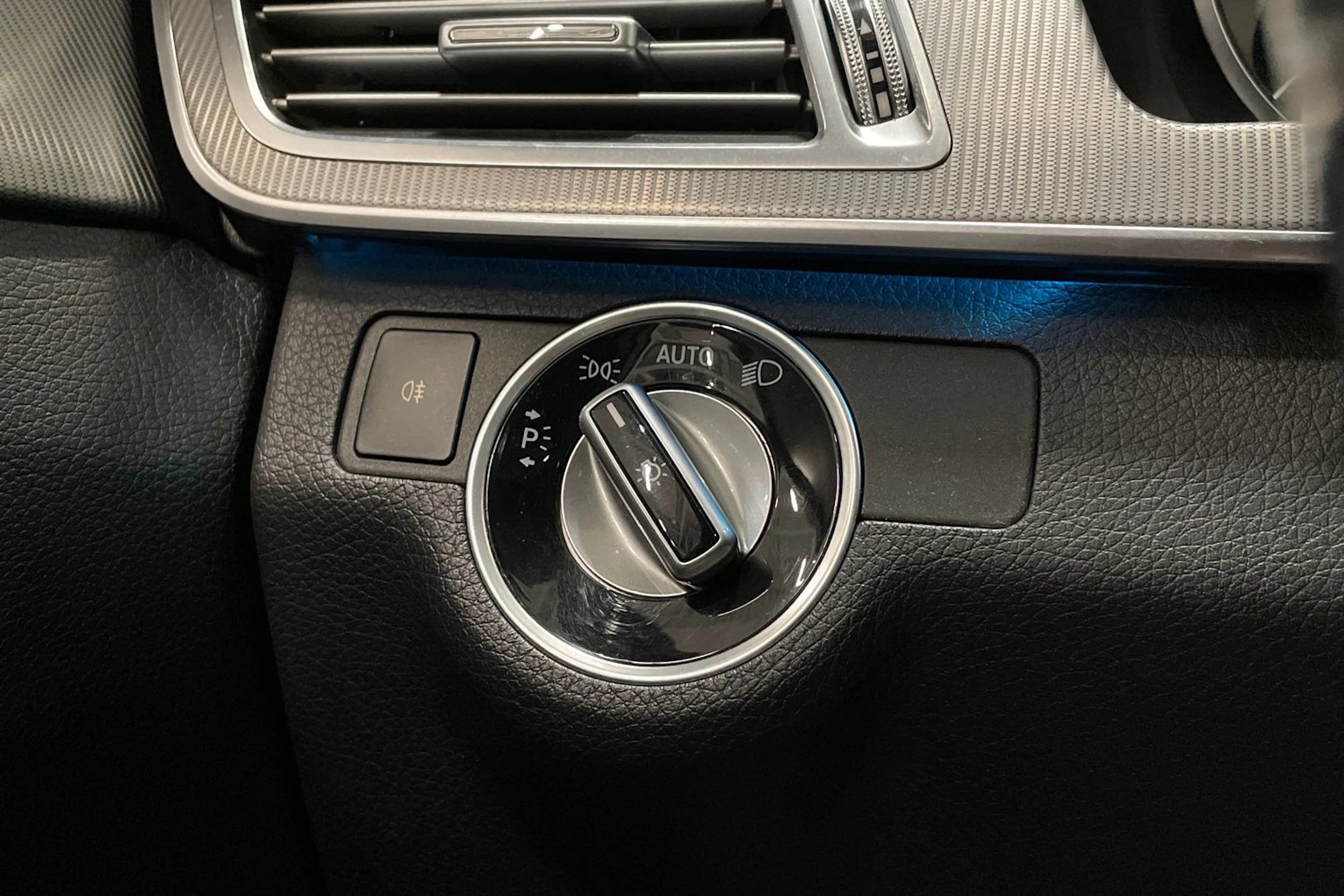 Mercedes-Benz E 2013 kuva 19.