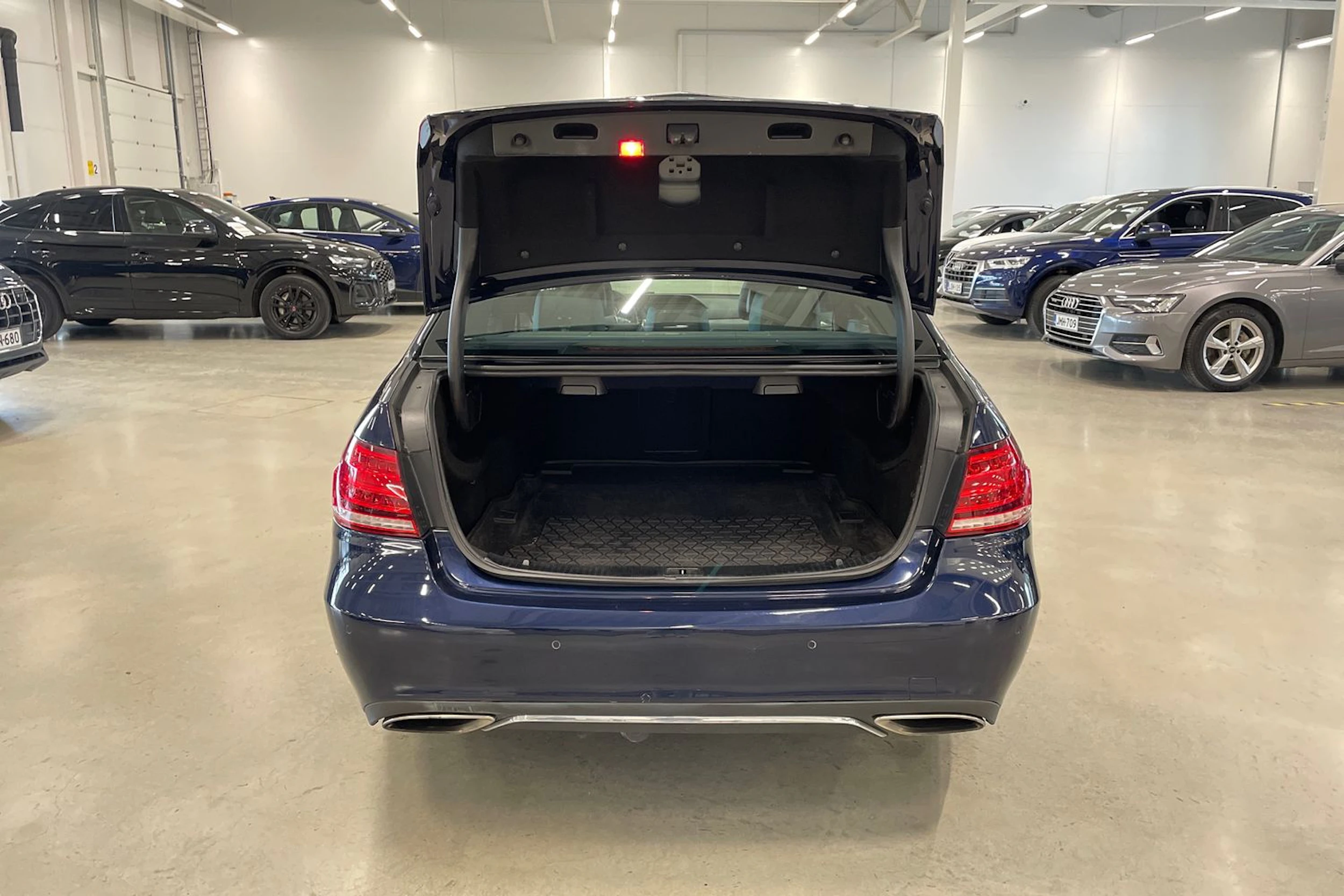 Mercedes-Benz E 2013 kuva 21.