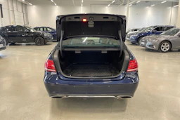 Mercedes-Benz E 2013 kuva 21.