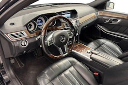 musta Mercedes-Benz E 2013 kuva 6.