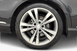musta Mercedes-Benz E 2013 kuva 9.