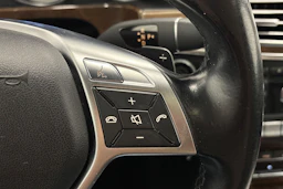 musta Mercedes-Benz E 2013 kuva 17.