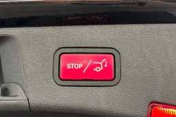 musta Mercedes-Benz E 2013 kuva 24.