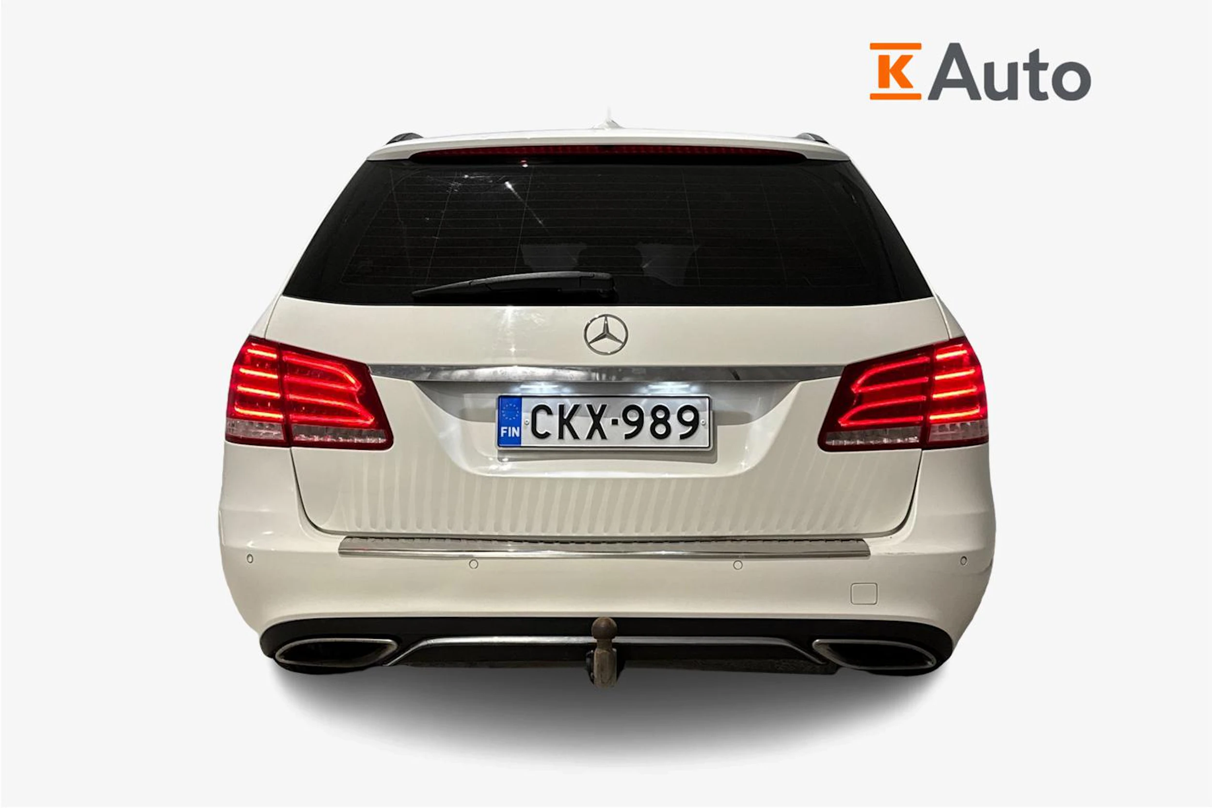 valkoinen Mercedes-Benz E 2013 kuva 4.