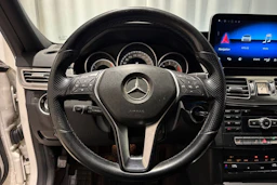 valkoinen Mercedes-Benz E 2013 kuva 20.