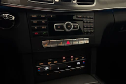 valkoinen Mercedes-Benz E 2013 kuva 24.