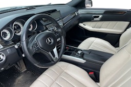 sininen Mercedes-Benz E 2013 kuva 3.