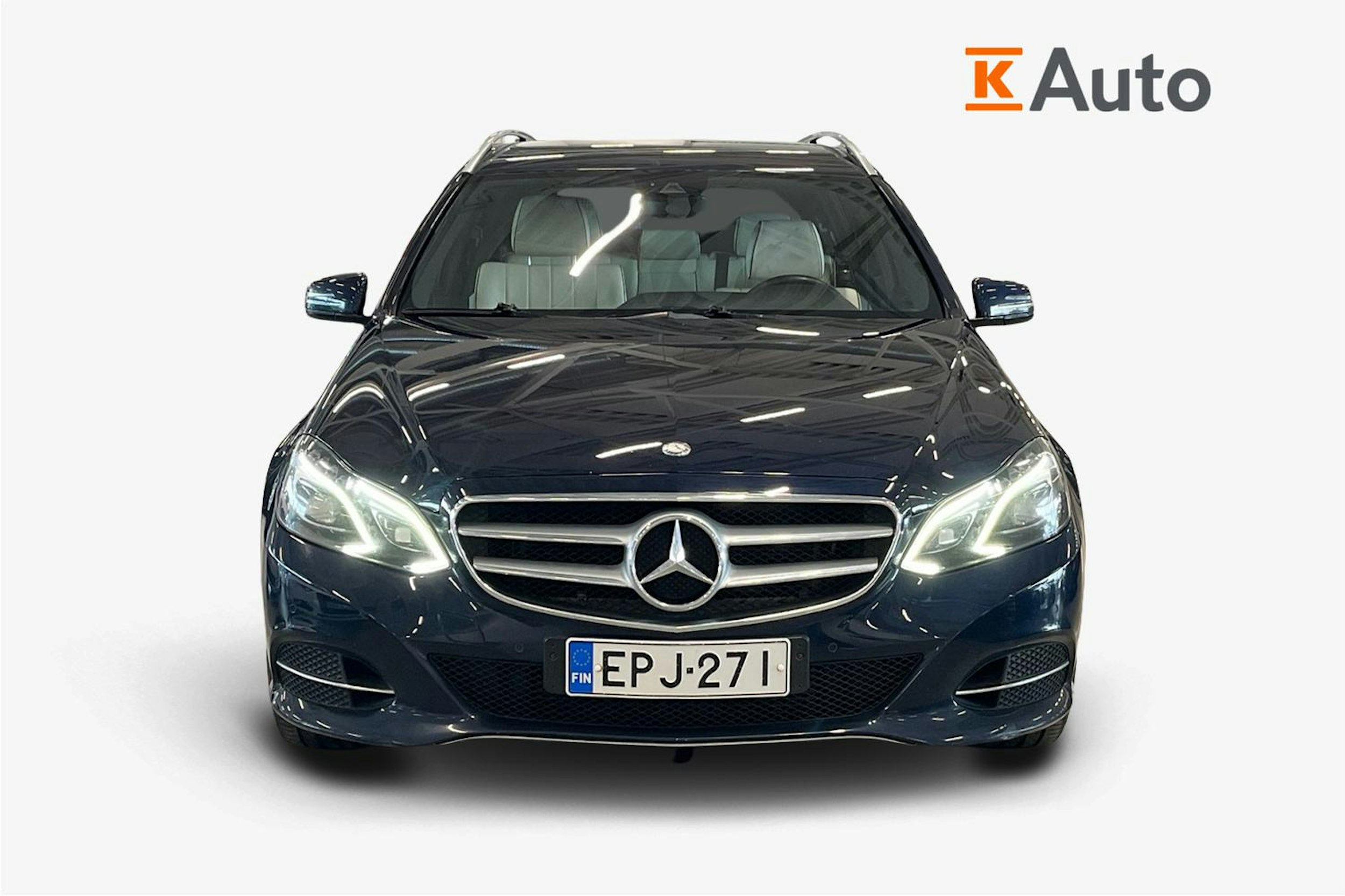 sininen Mercedes-Benz E 2013 kuva 5.