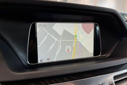 sininen Mercedes-Benz E 2013 kuva 20.