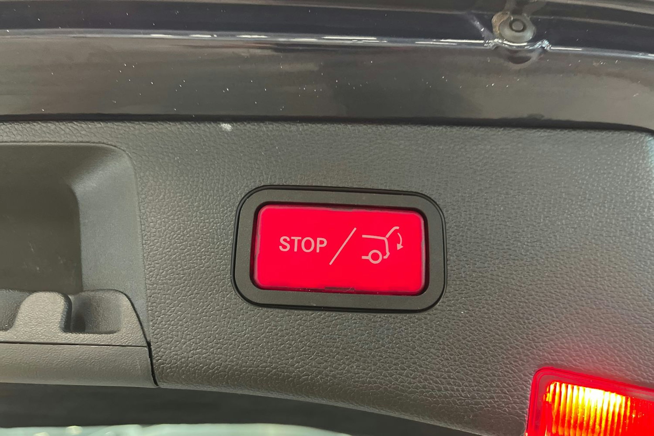 sininen Mercedes-Benz E 2013 kuva 28.