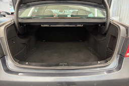 Mercedes-Benz E 2013 kuva 11.