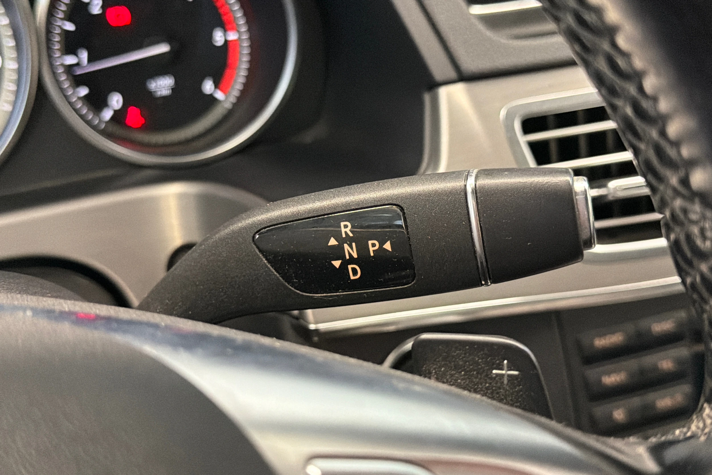 Mercedes-Benz E 2013 kuva 26.