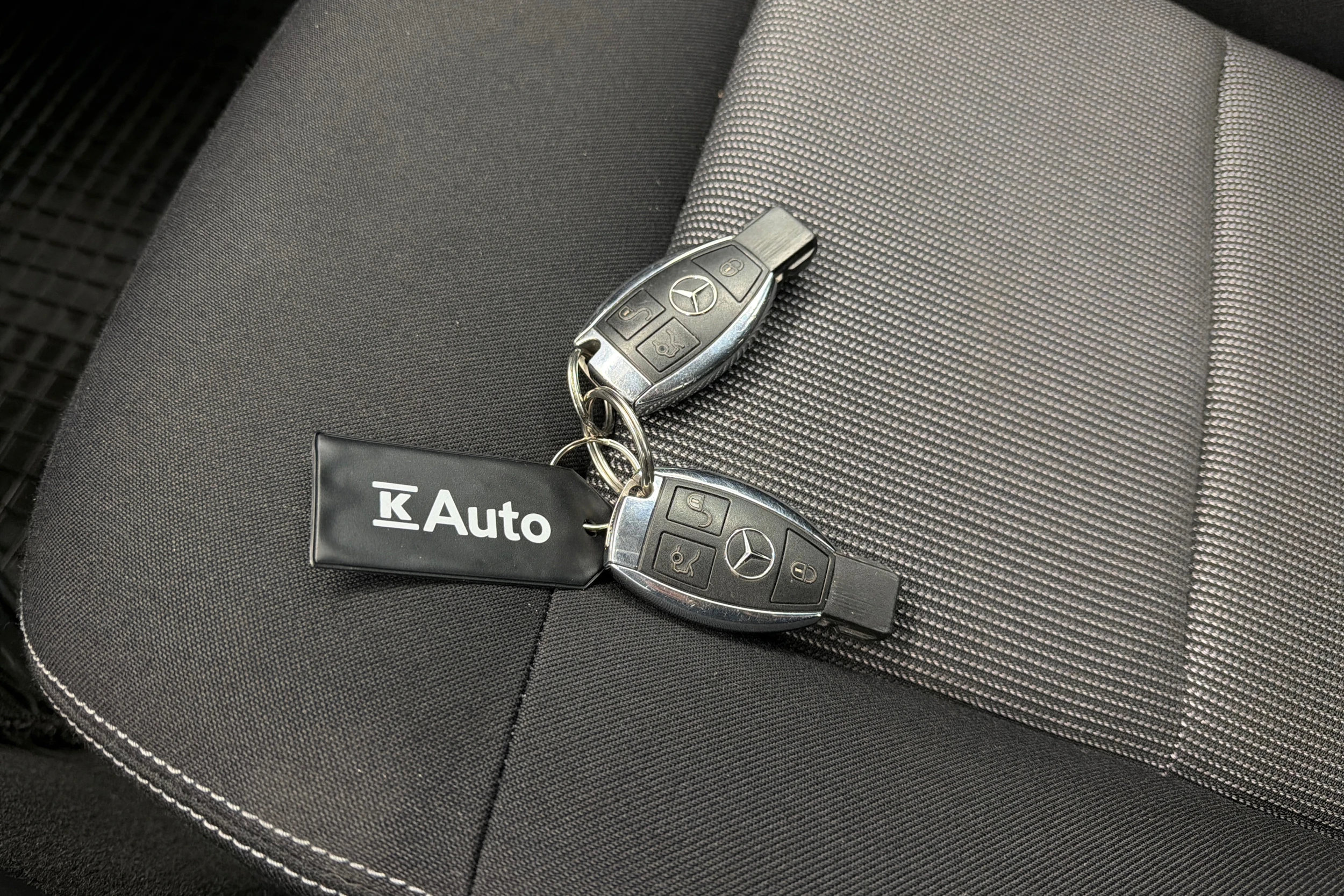 Mercedes-Benz E 2013 kuva 28.