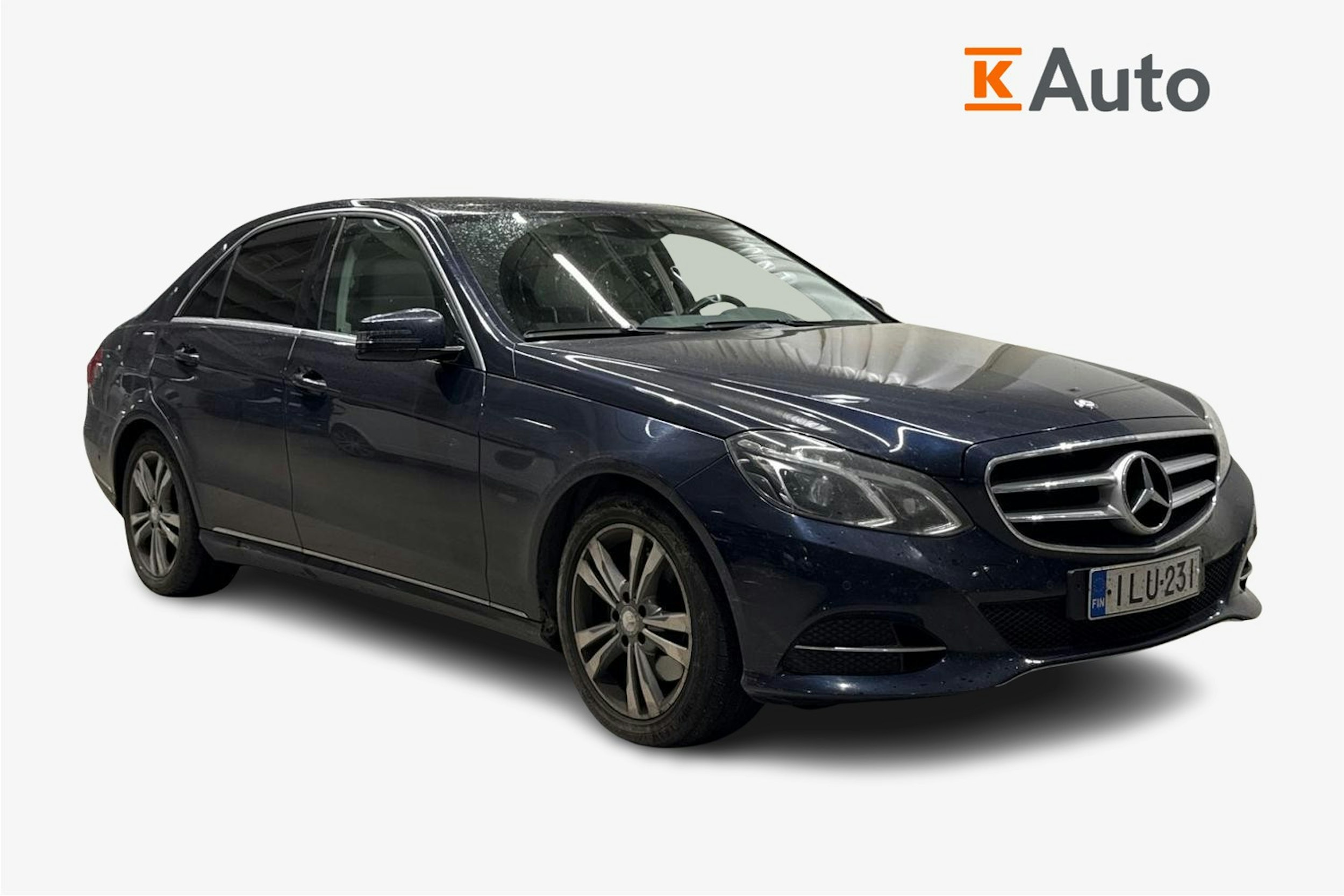 sininen Mercedes-Benz E 2013 kuva 1.