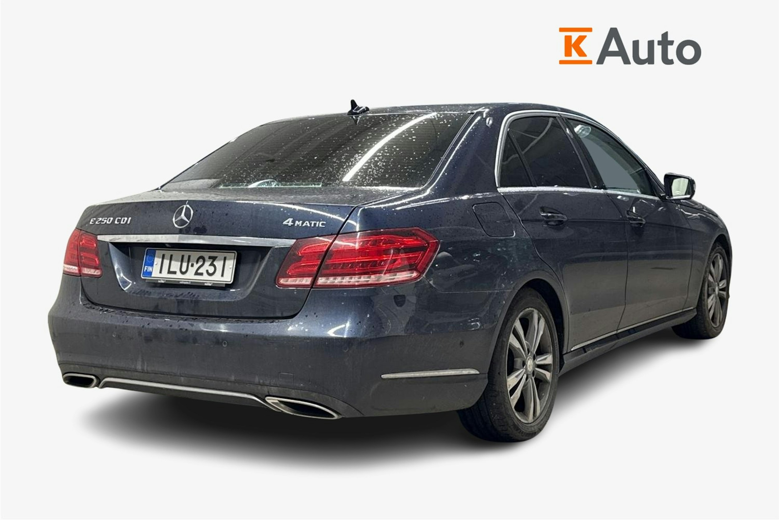 sininen Mercedes-Benz E 2013 kuva 2.