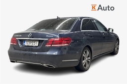 sininen Mercedes-Benz E 2013 kuva 2.