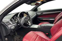 musta Mercedes-Benz E 2013 kuva 3.