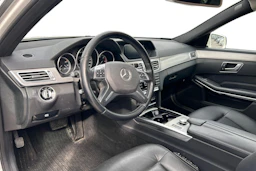 Valkoinen Mercedes-Benz E 2013 kuva 3.