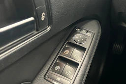 Valkoinen Mercedes-Benz E 2013 kuva 16.