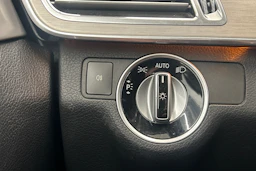 Valkoinen Mercedes-Benz E 2013 kuva 17.
